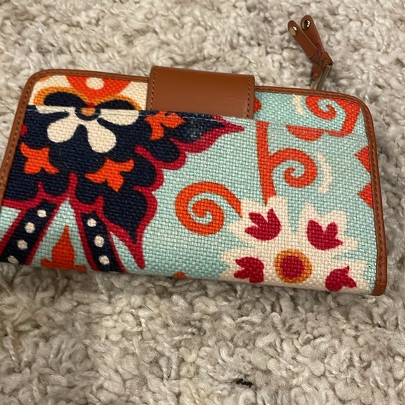 SPARTINA LINEN/LEATHER WALLET - Picture 2 of 10